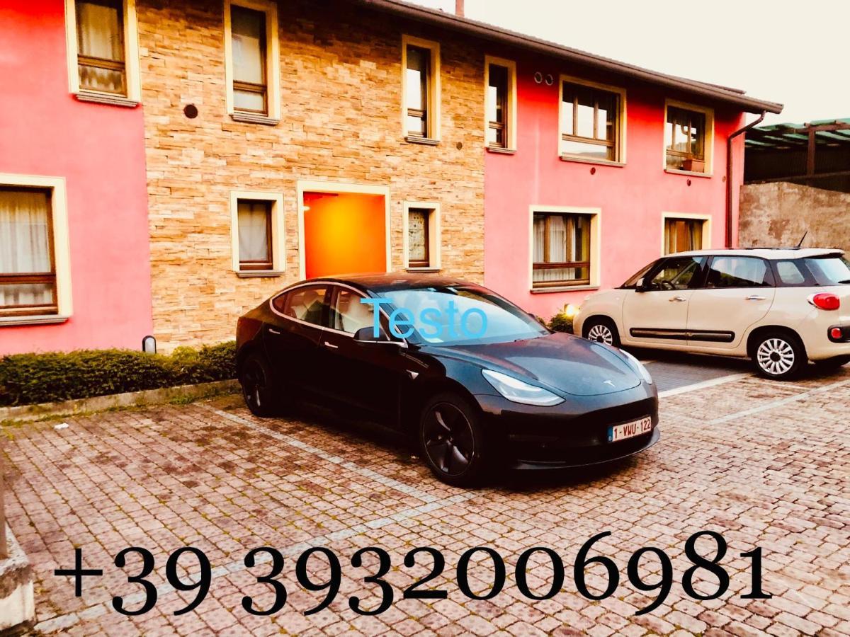Bergamo Easy Airport Private Parking Apartment Exterior photo